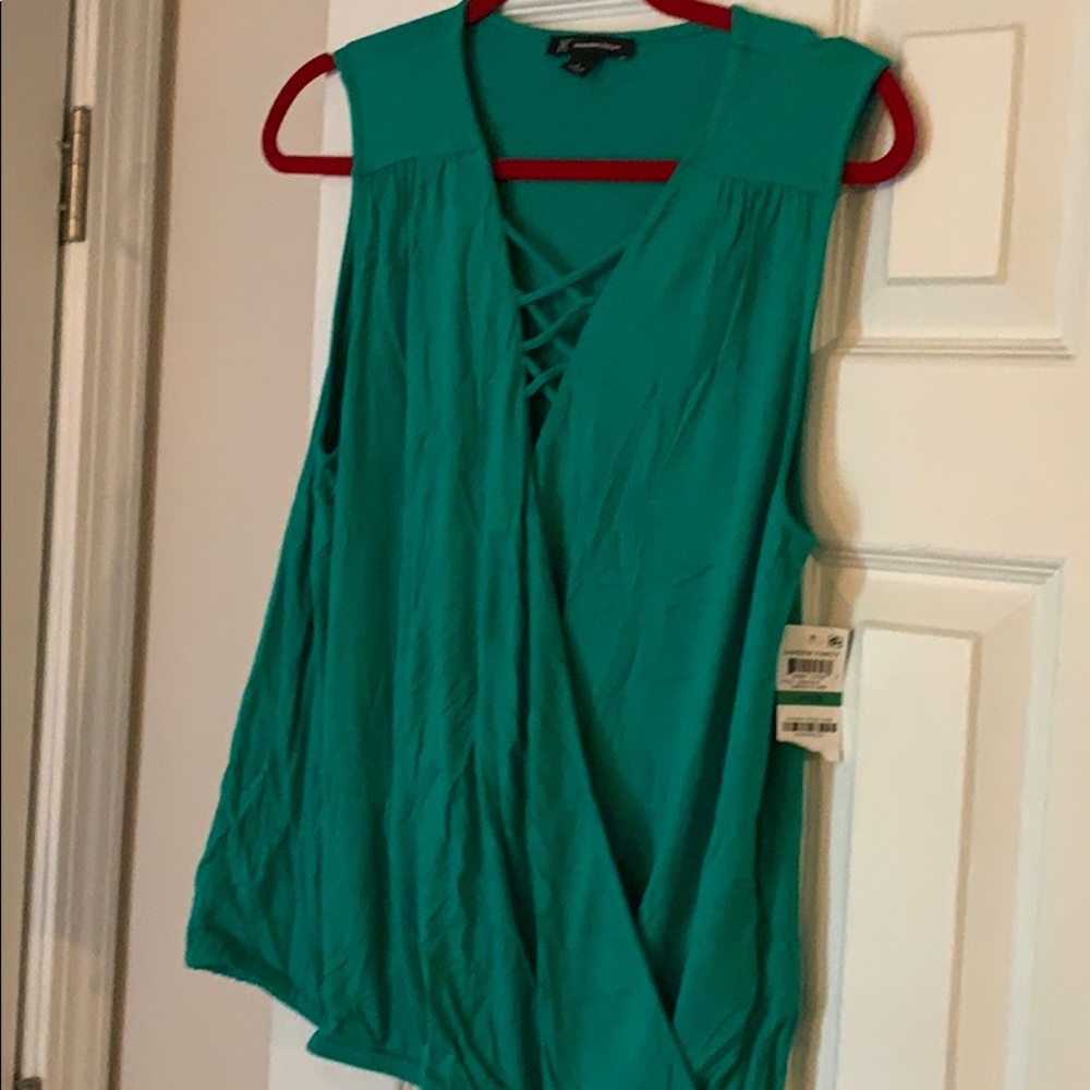 Sleeveless Shirt